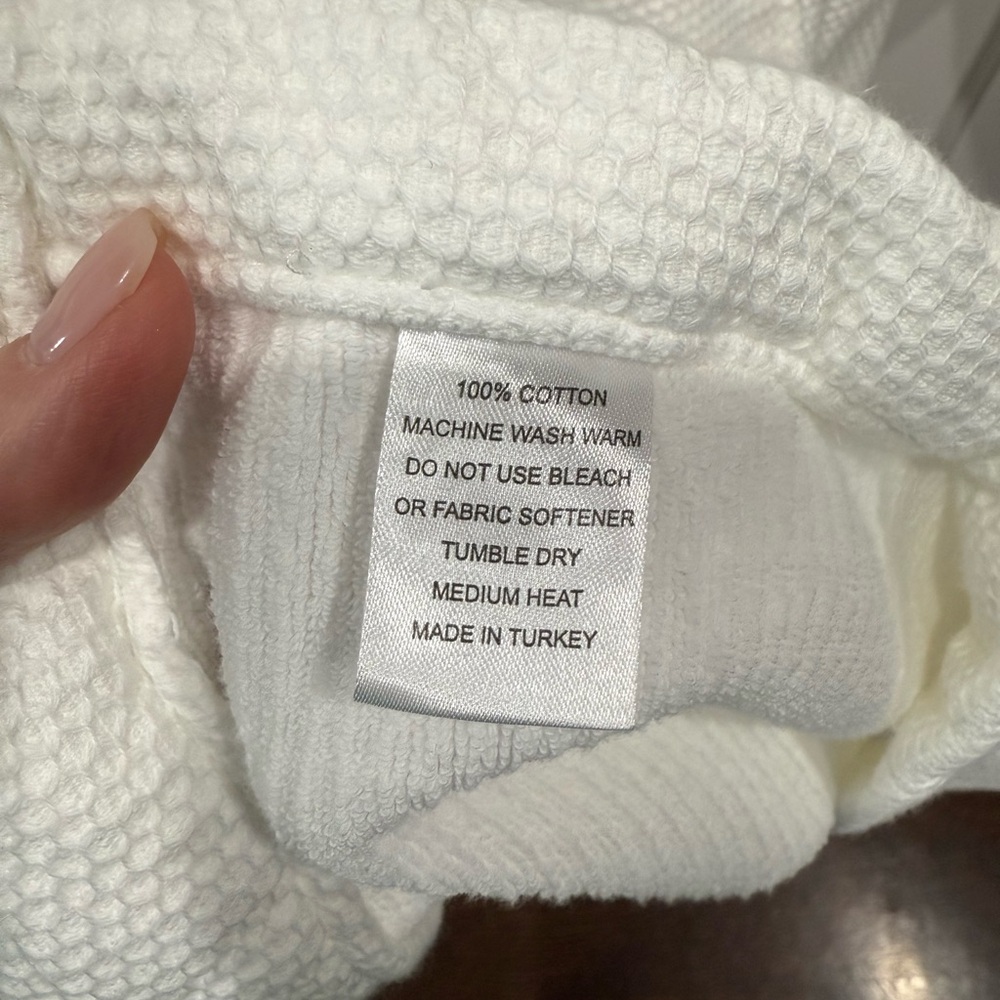 MATOUK NEW Size Small WAFFLE ROBE - WHITE - Picture 8 of 10